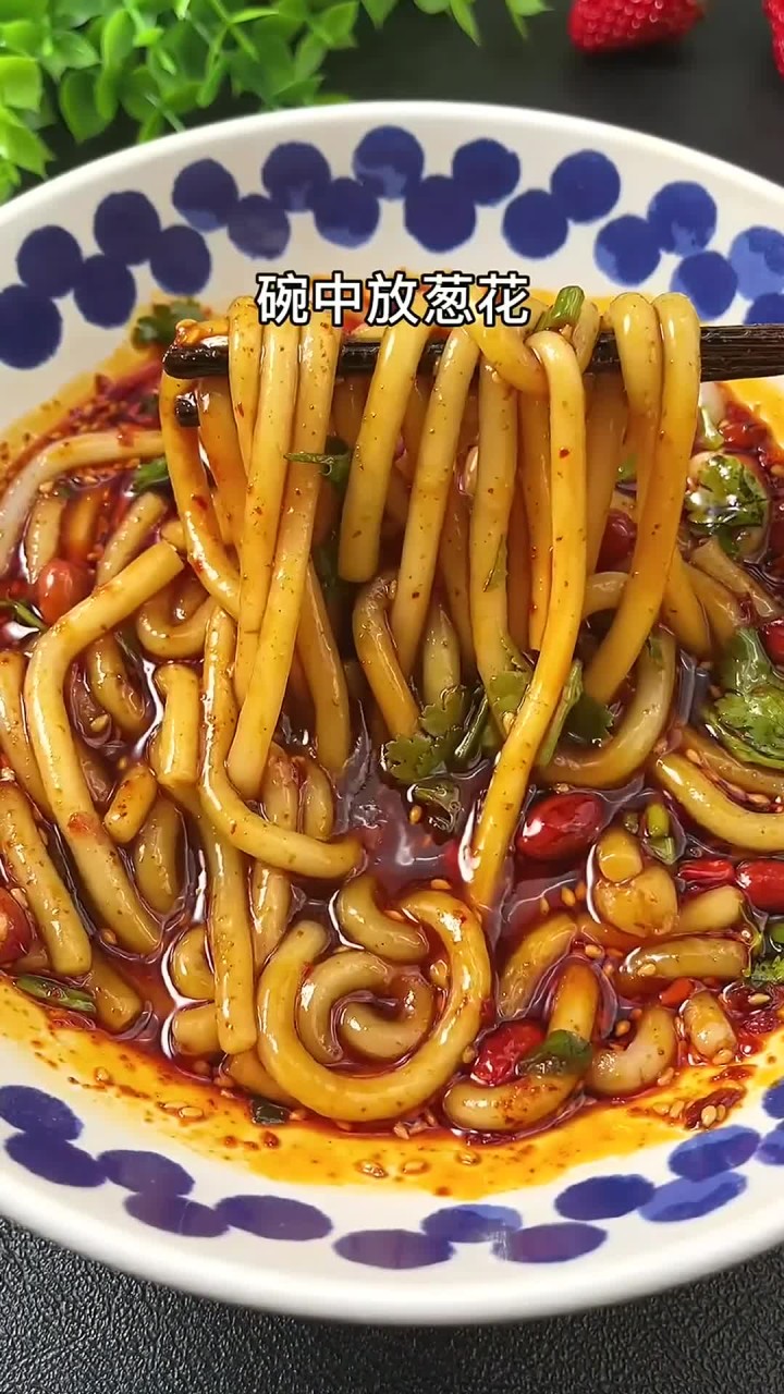 夏季必试!爽口凉拌土豆粉,酸辣开胃,解锁食欲新体验