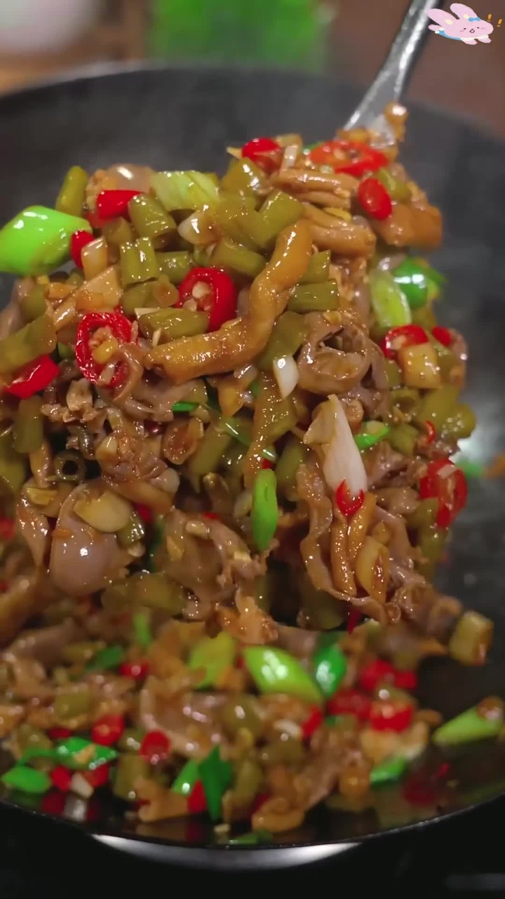 香辣嫩滑鸡杂,超级下饭的美味,快来试试这道家常菜!