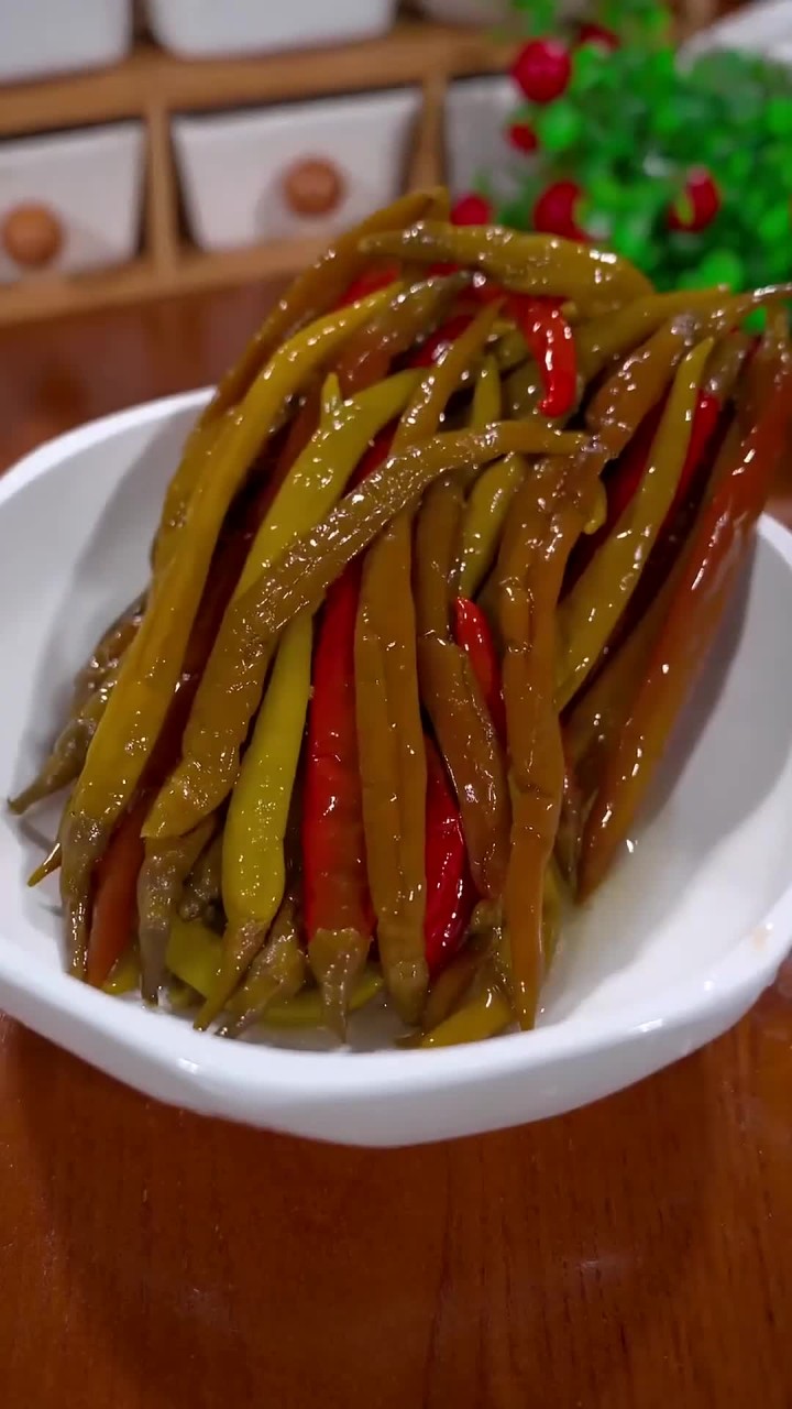 收到青红泡椒直接吃或者这样炒鸡杂都特别下饭好吃