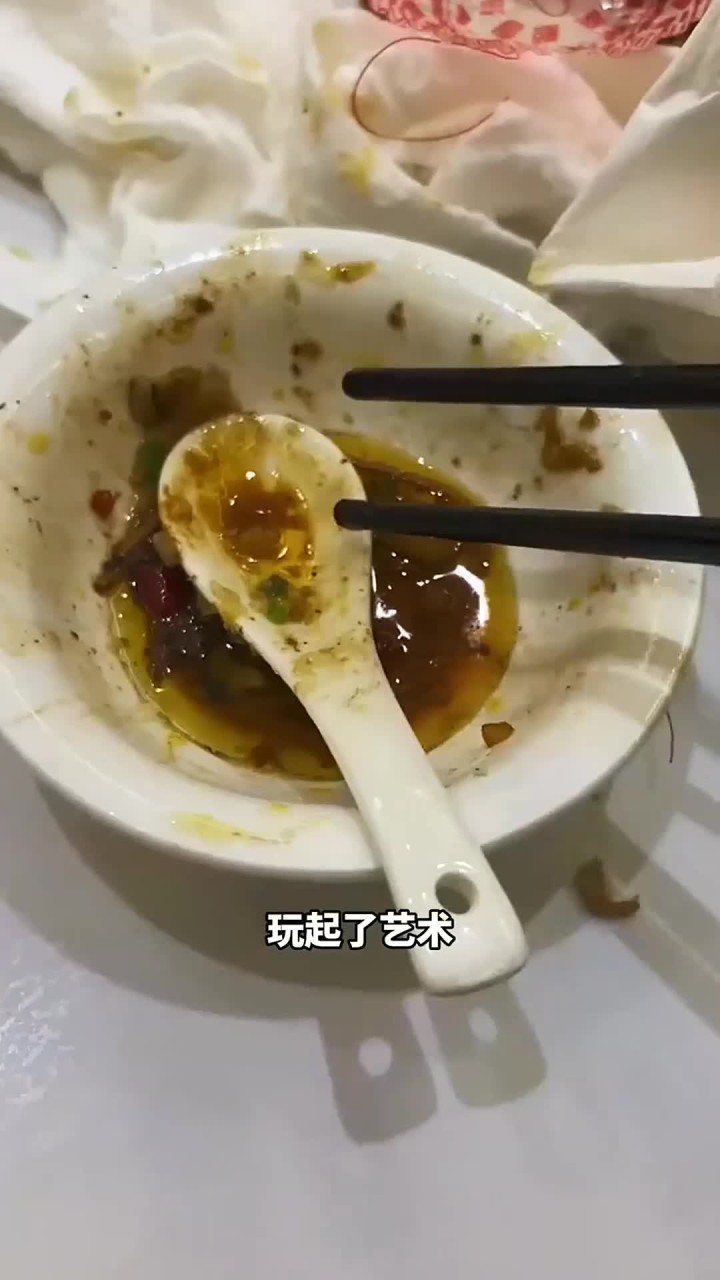 善画者不择笔,菜汤艺术?