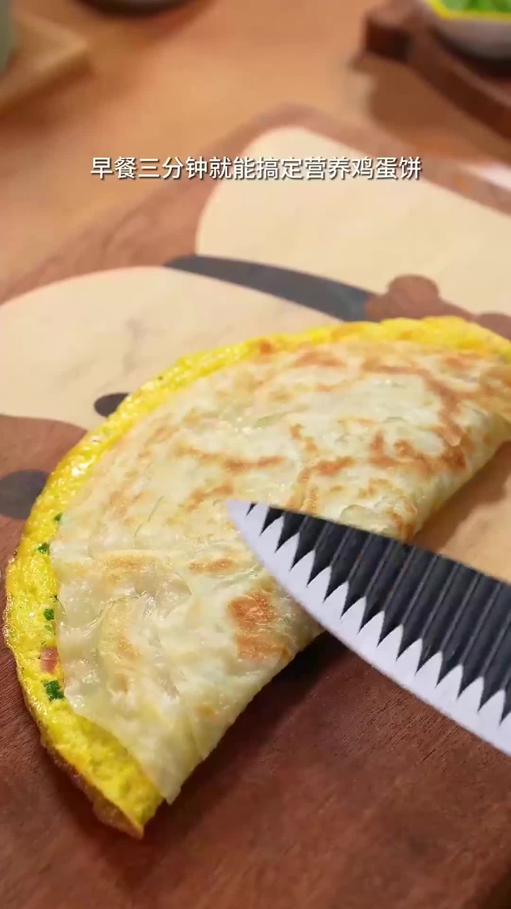 早餐三分钟就能搞定的芝士火腿鸡蛋饼,香香脆脆的大小朋友都爱吃