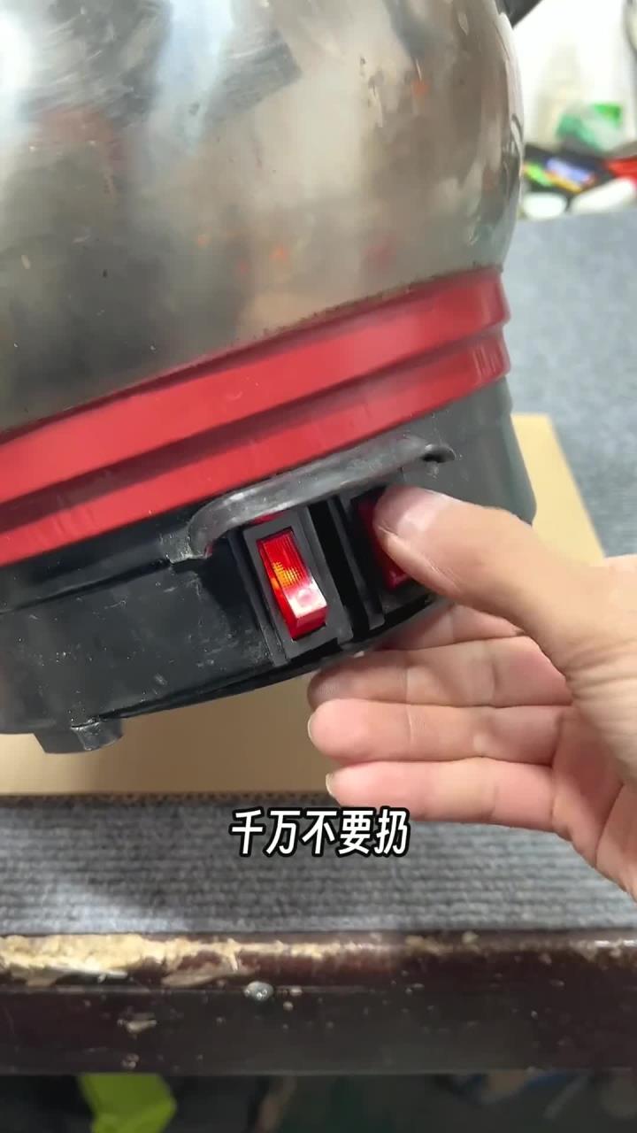 电炒锅开关坏了,自己就能修好