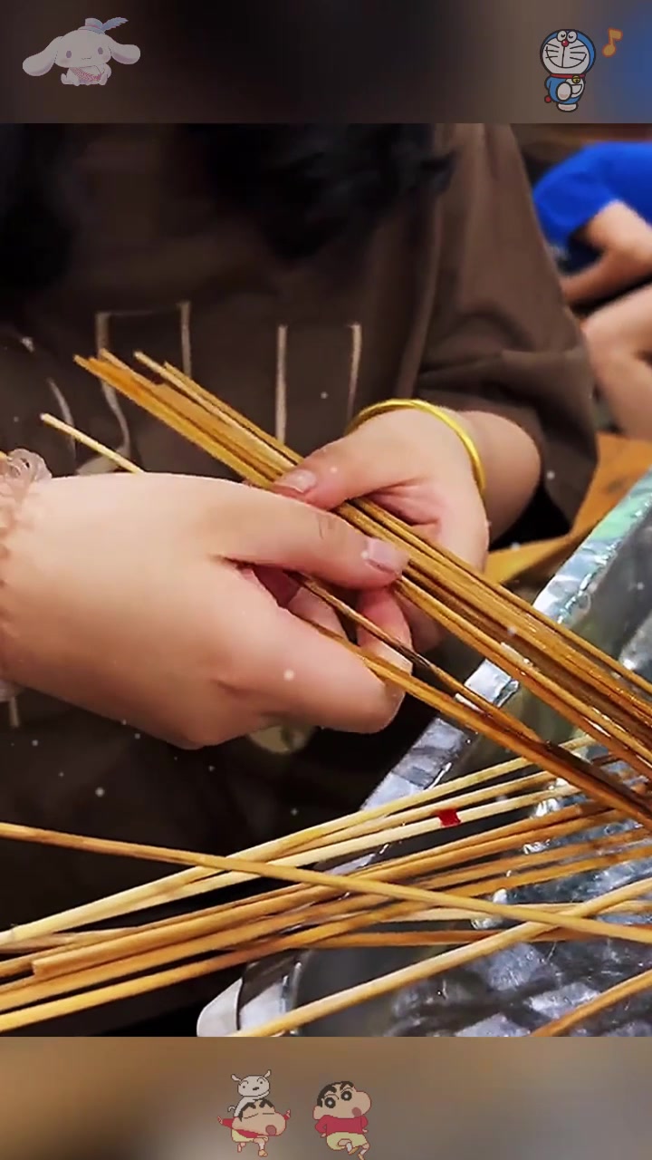  一个鸡爪几十块，吃烧烤需谨慎