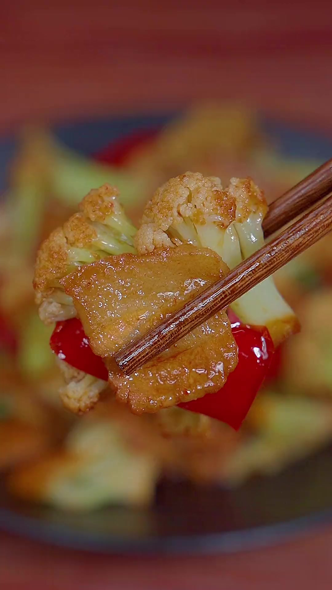 花菜炒肉片，香辣又下饭，你就像我这样做，三碗大米饭都不够吃