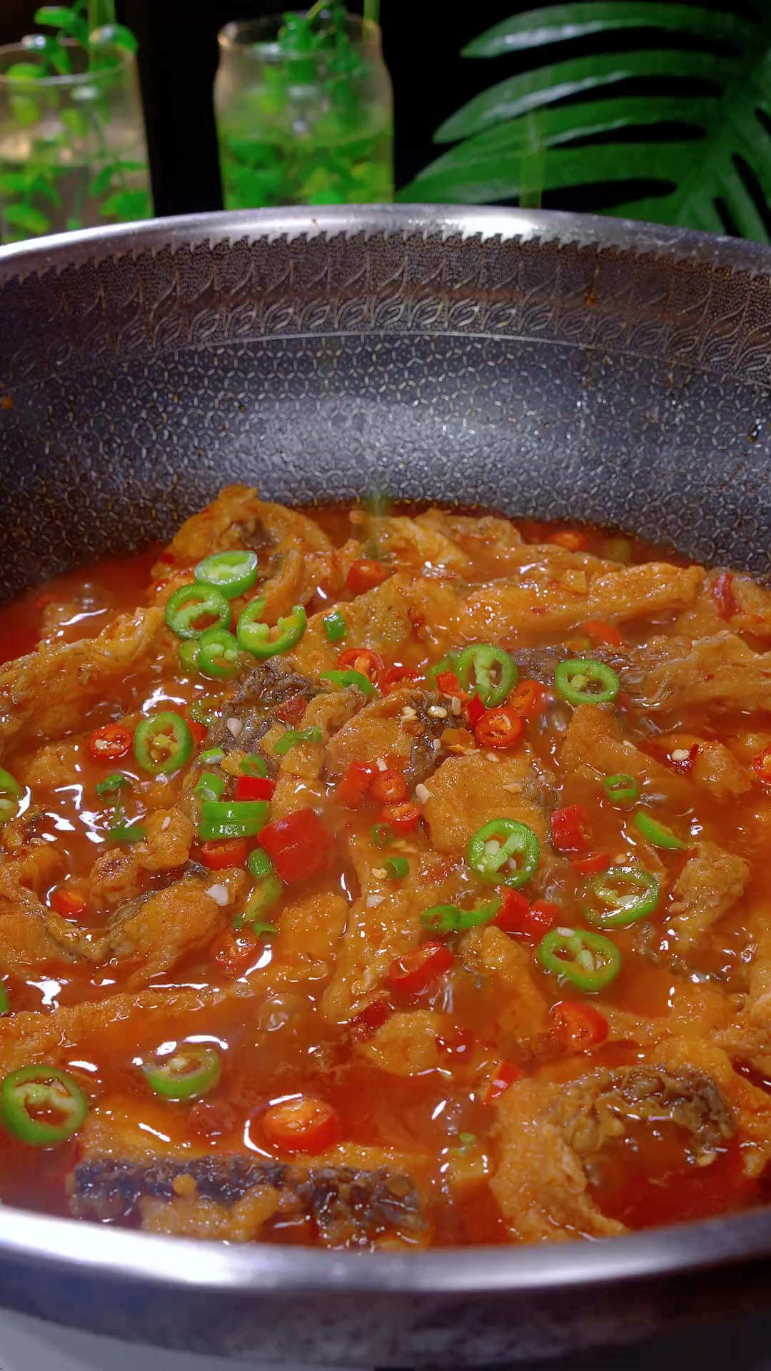 红烧鱼块怎么做才好吃呢？学会这个做法，一上桌就被抢光了