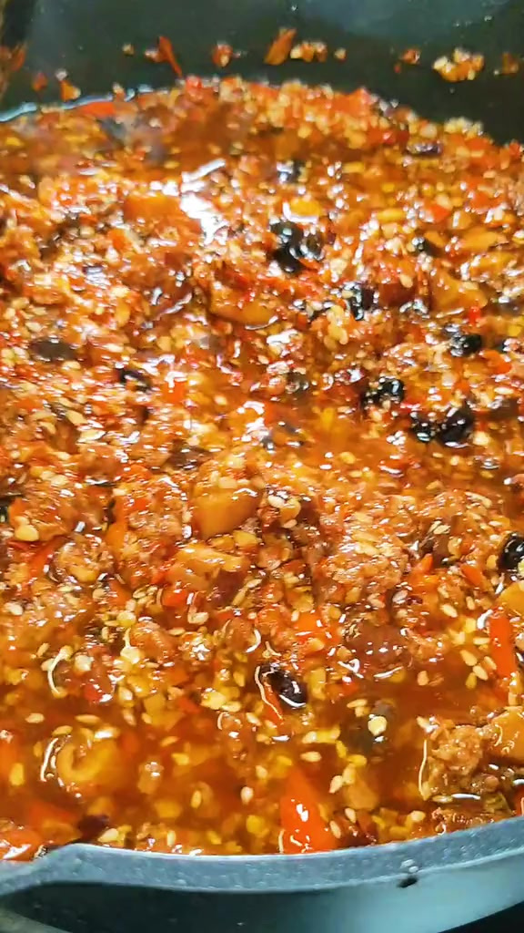 这样做的香辣牛肉酱，拌啥啥好吃