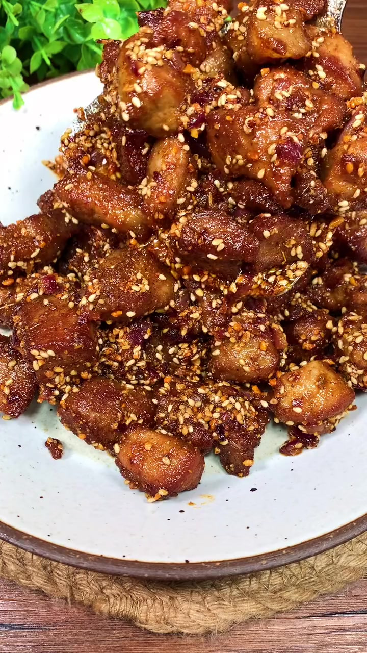 猪肉这样做比烤串店的还好吃，赶快试试吧