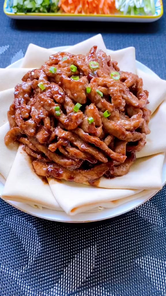 想要做比烤鸭还好吃的京酱肉丝,酱汁是关键