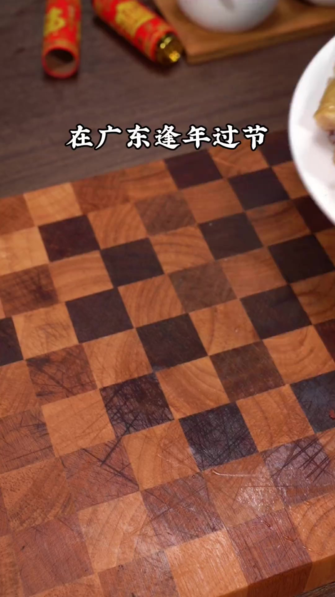 每逢过年过节，家里必须要的白斩鸡。一定要配上这个灵魂酱汁