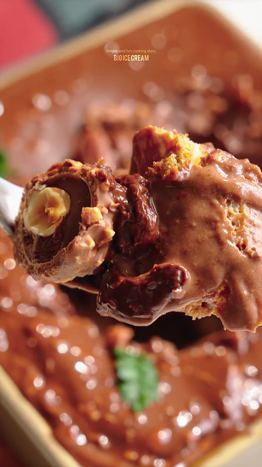 费列罗提拉米苏,巧克力脑袋还等什么?这一勺子下去谁不迷糊?