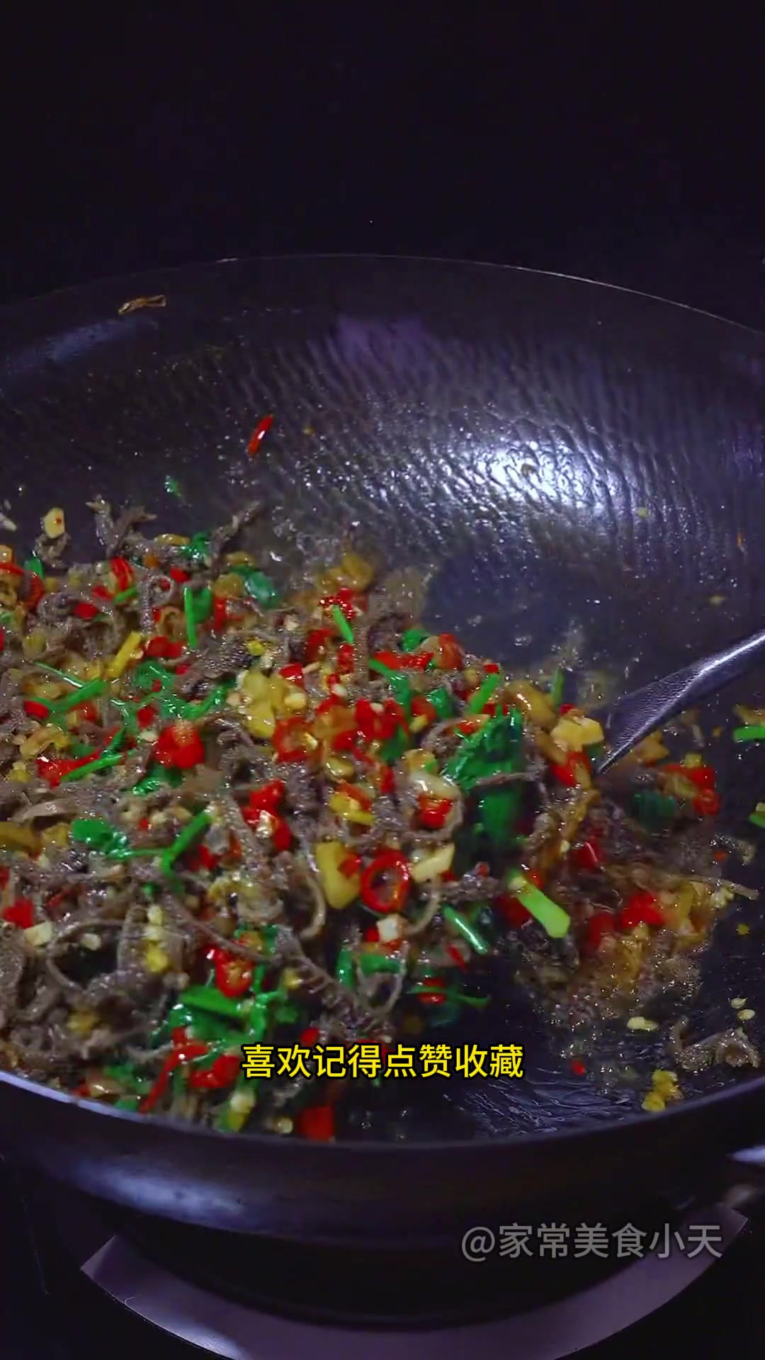 像我这样做的爆炒毛肚,脆嫩爽口,一口下去太幸福了