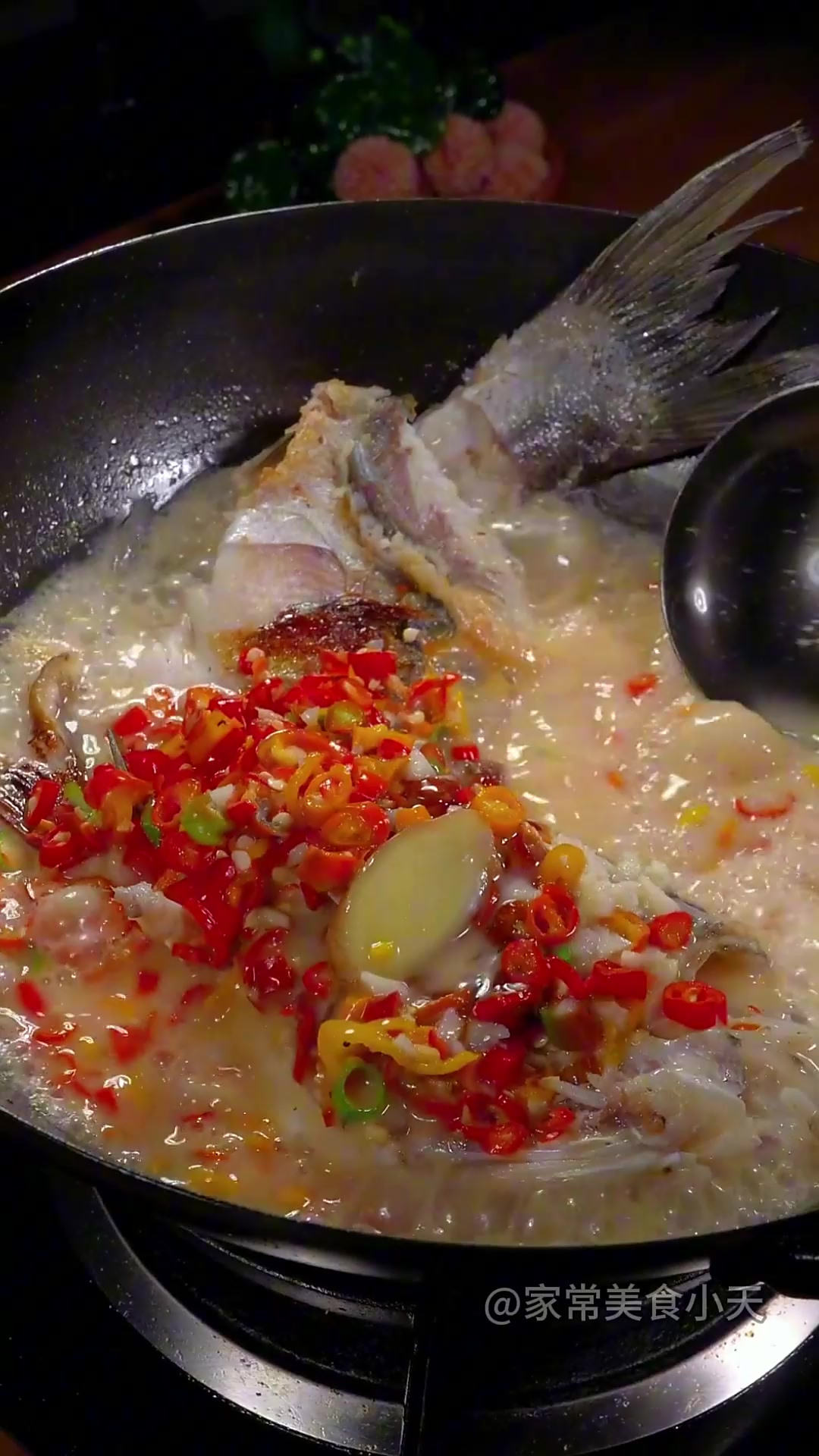 水煮鱼家常做法,鱼片滑嫩Q弹,麻辣过瘾