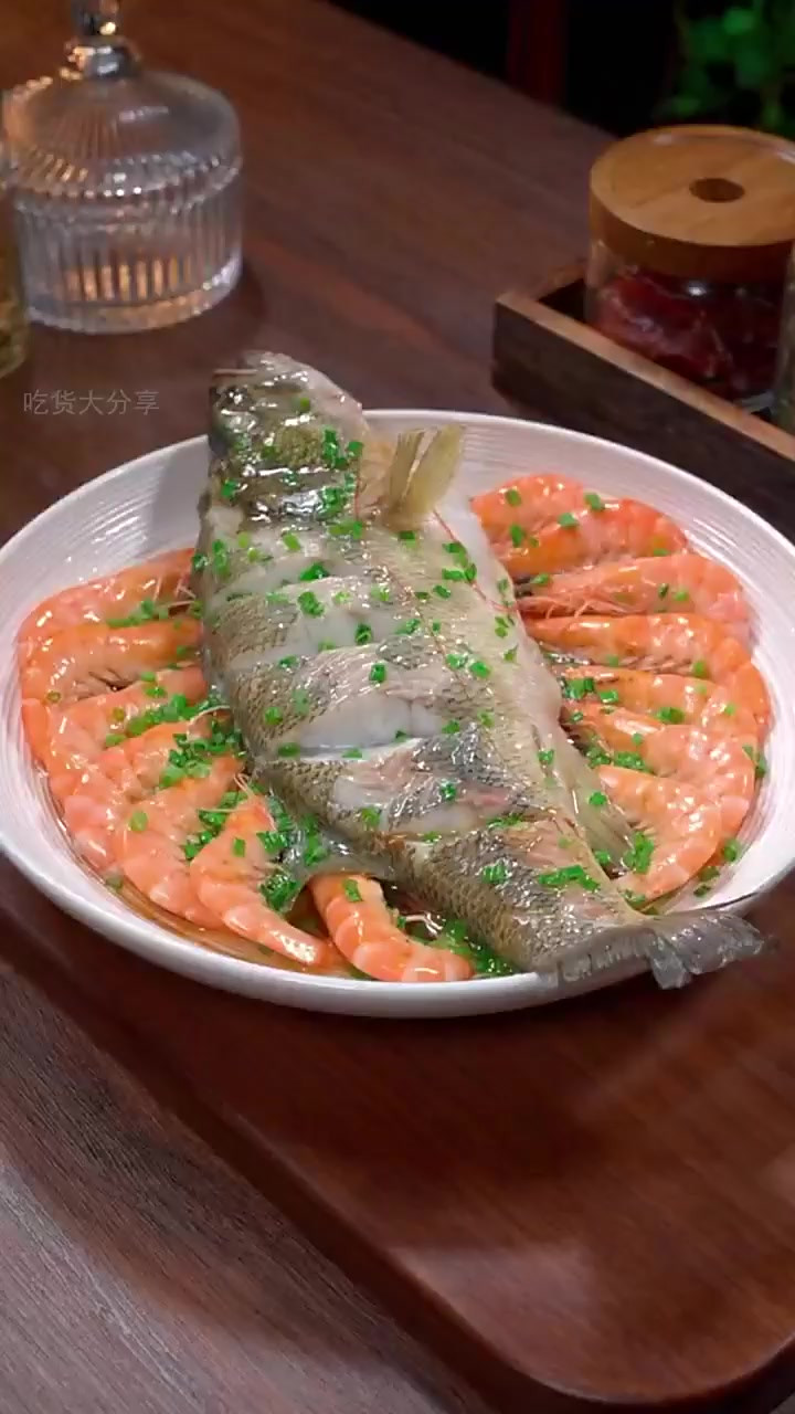 一道大虾爱上鱼,竟让这家餐厅火了20年!