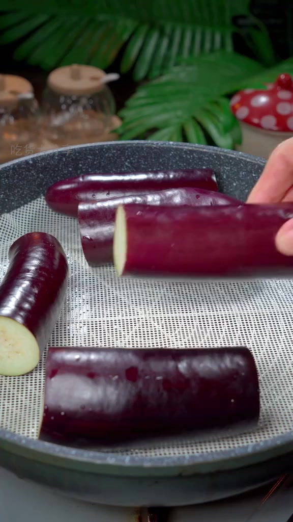 蒸茄子凉拌,竟比大鱼大肉更诱人!