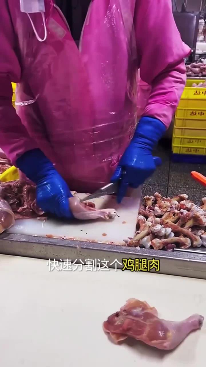 鸡肉分割工,流水线作业