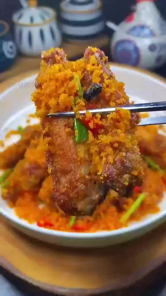 解锁鸡翅新吃法,避风塘风味让你欲罢不能