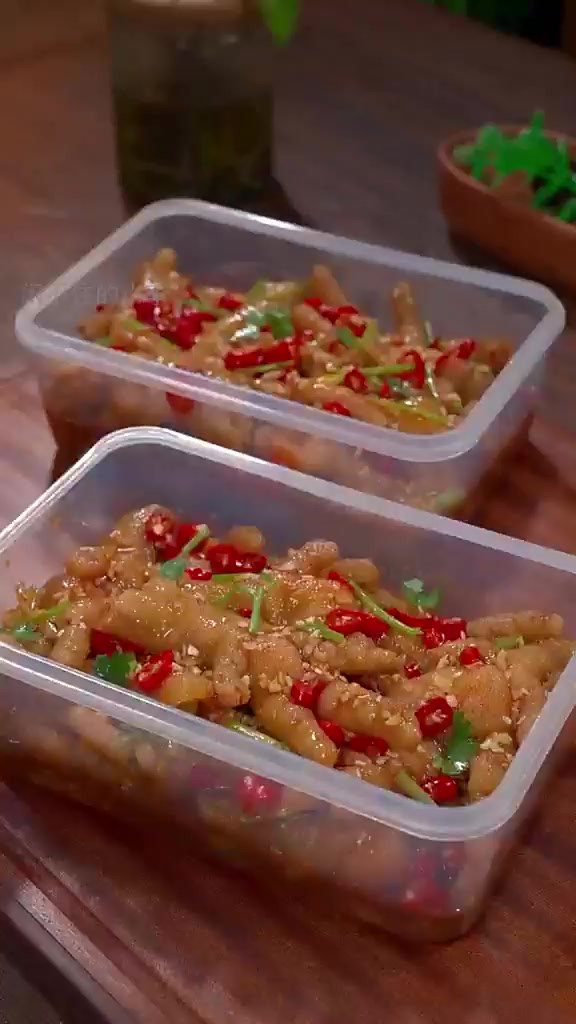 麻辣鸡爪这样做,一口就上瘾!