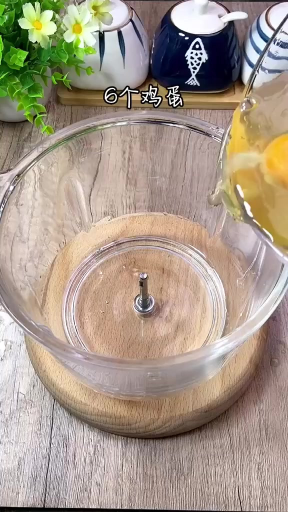 6个鸡蛋做纸杯蛋糕,方便又惊喜!