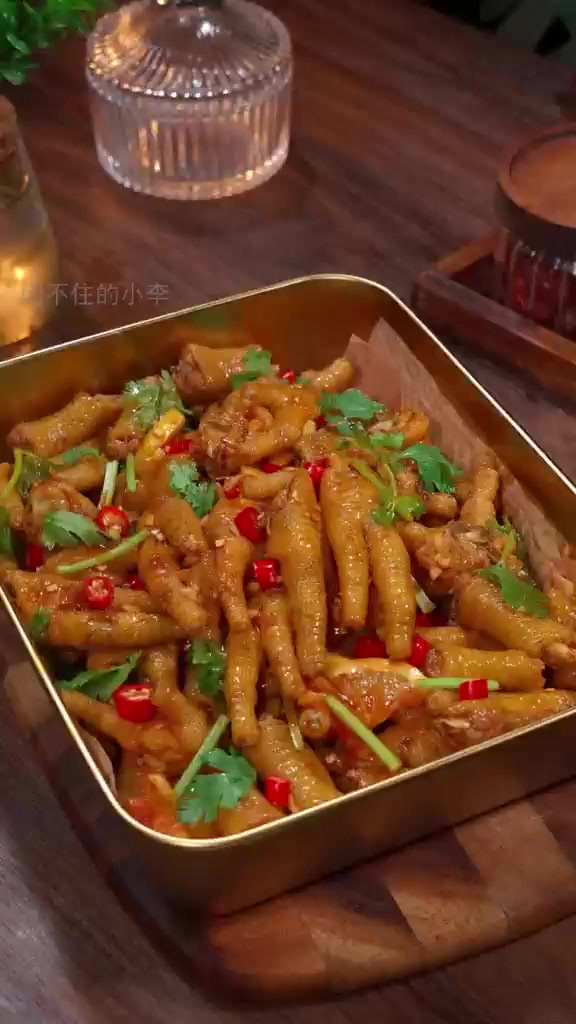 秒杀外卖!简单几步学会自制酸辣柠檬鸡爪!