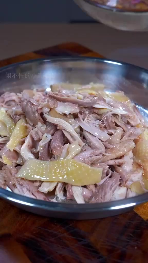 老公天天回家吃饭的秘密:沙姜捞鸡!