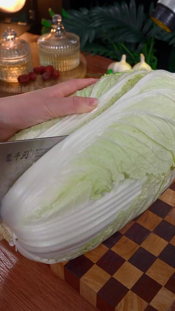 秘制家常辣白菜,告别外购,健康美味一键解锁!