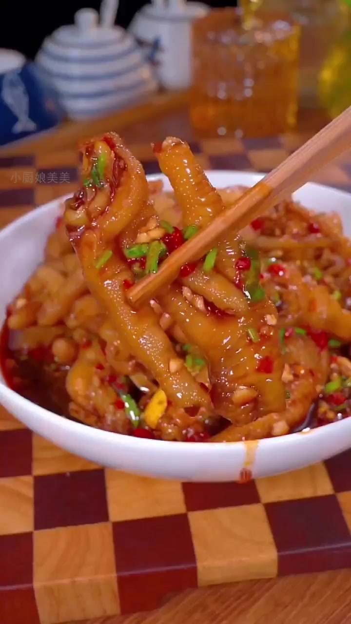 一口酸辣柠檬鸡爪,秒杀外卖的美味秘籍!