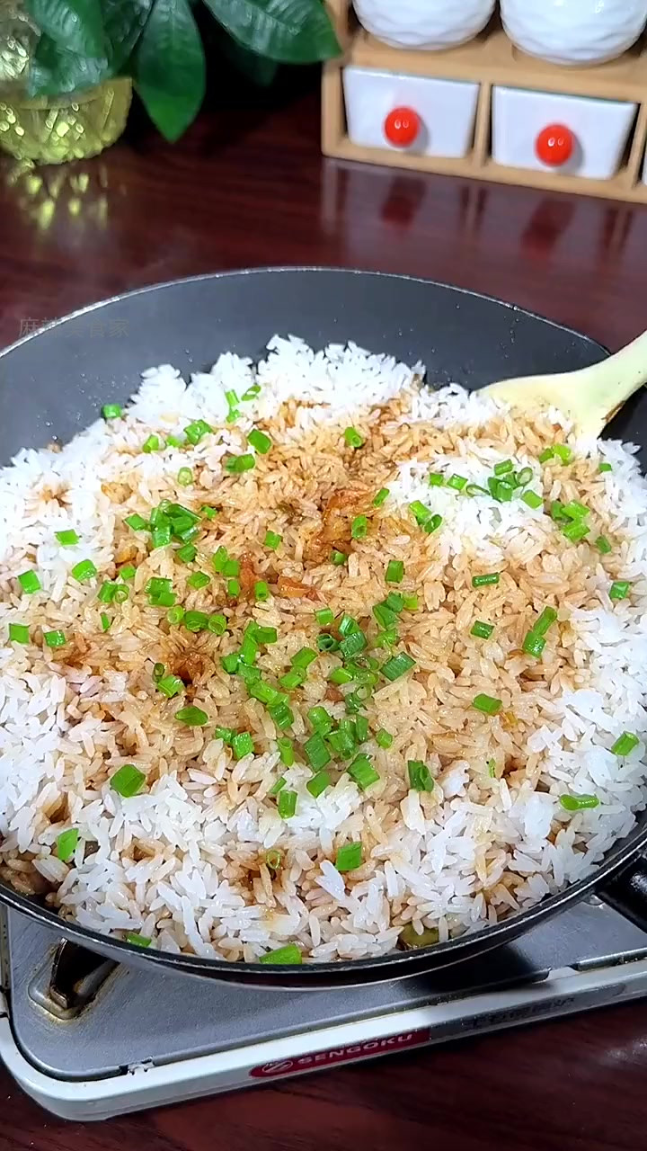 30分钟搞定,全家抢着吃的土豆焖饭秘籍!