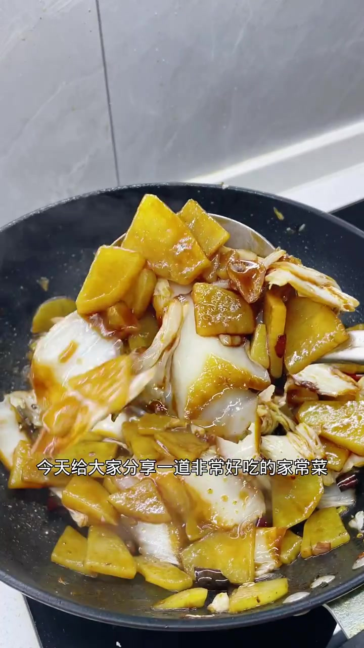 白菜炒土豆片的做法，分享给大家