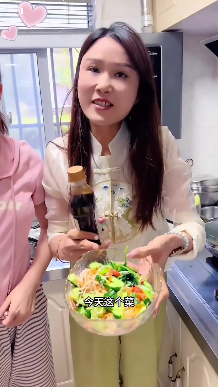海天凉拌汁酸辣香,凉拌佳肴超诱人
