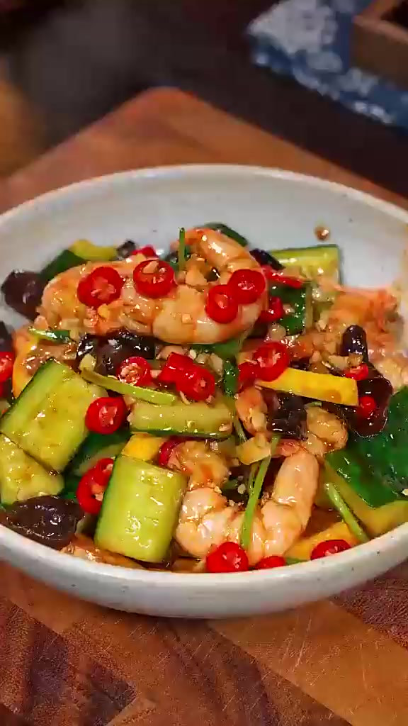 泰式酸辣柠檬虾,招待宾客的绝佳选择