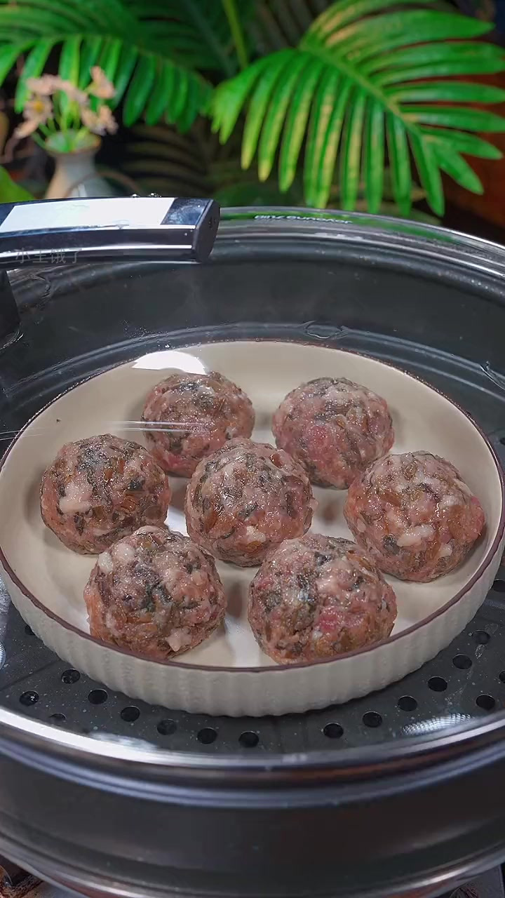 广东妈妈的秘密:梅干菜肉丸,简单又下饭!