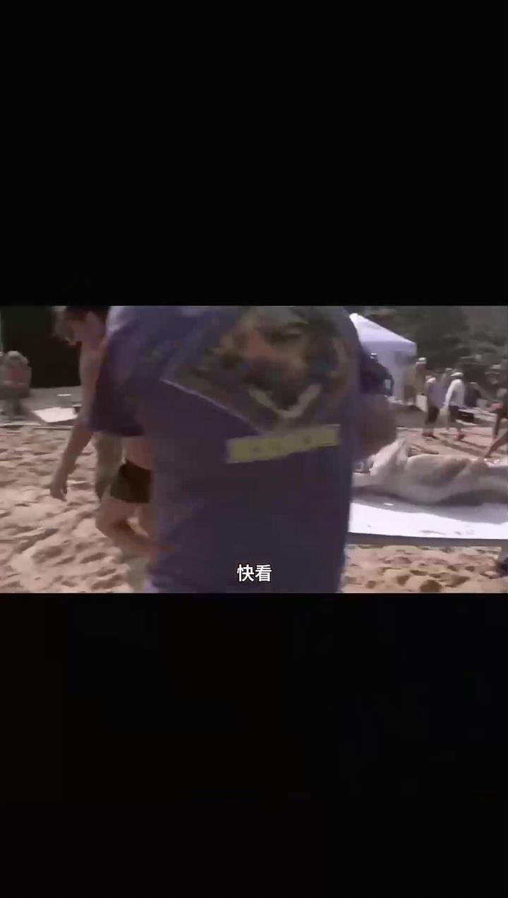 十大深海怪物:比人类脑袋还大的蓝色巨眼,每一个都前所未见