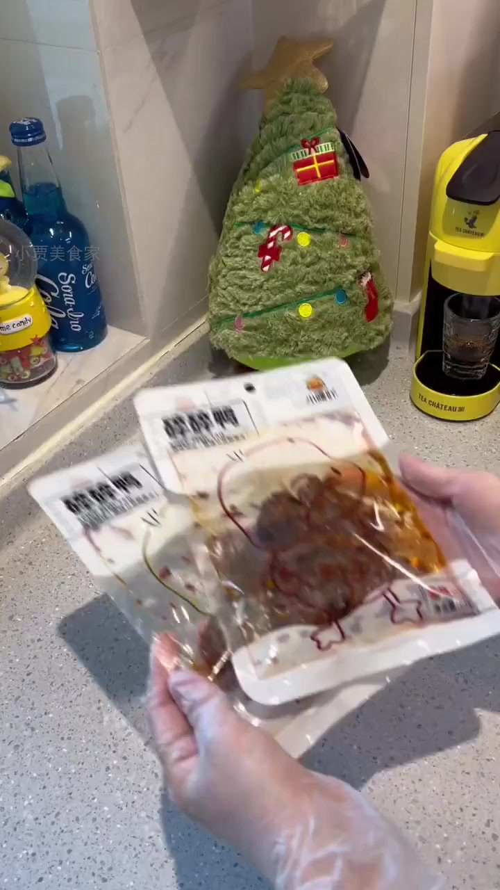 一袋酱麻鸭,辣到灵魂出窍!
