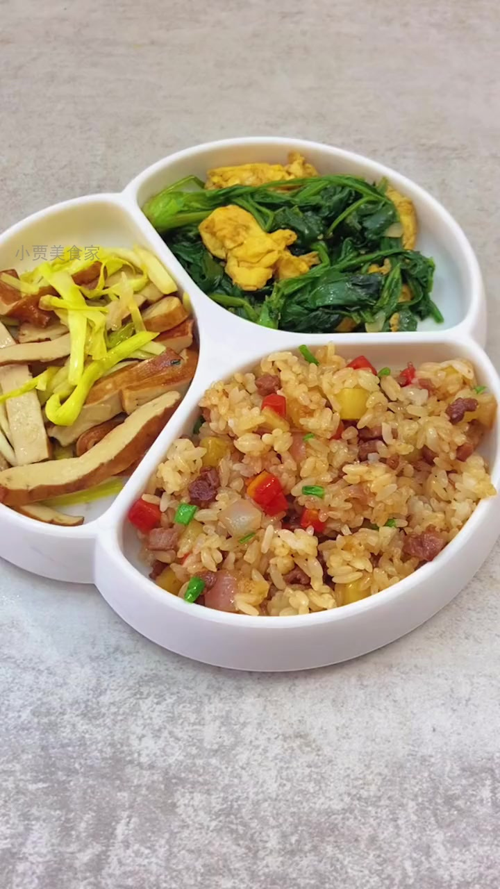 午餐秘制土豆牛肉炒饭,闺女直呼停不下来!