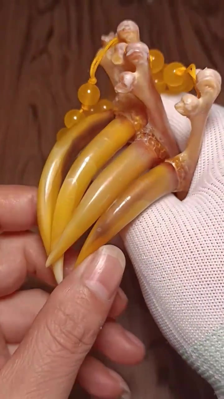 文玩鸡爪骨如何盘玩保养包浆和玉化