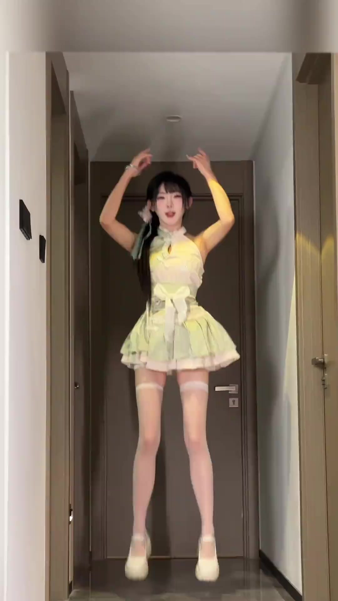 汉服摇子,申请出战!拿出你们的摇头表情包!