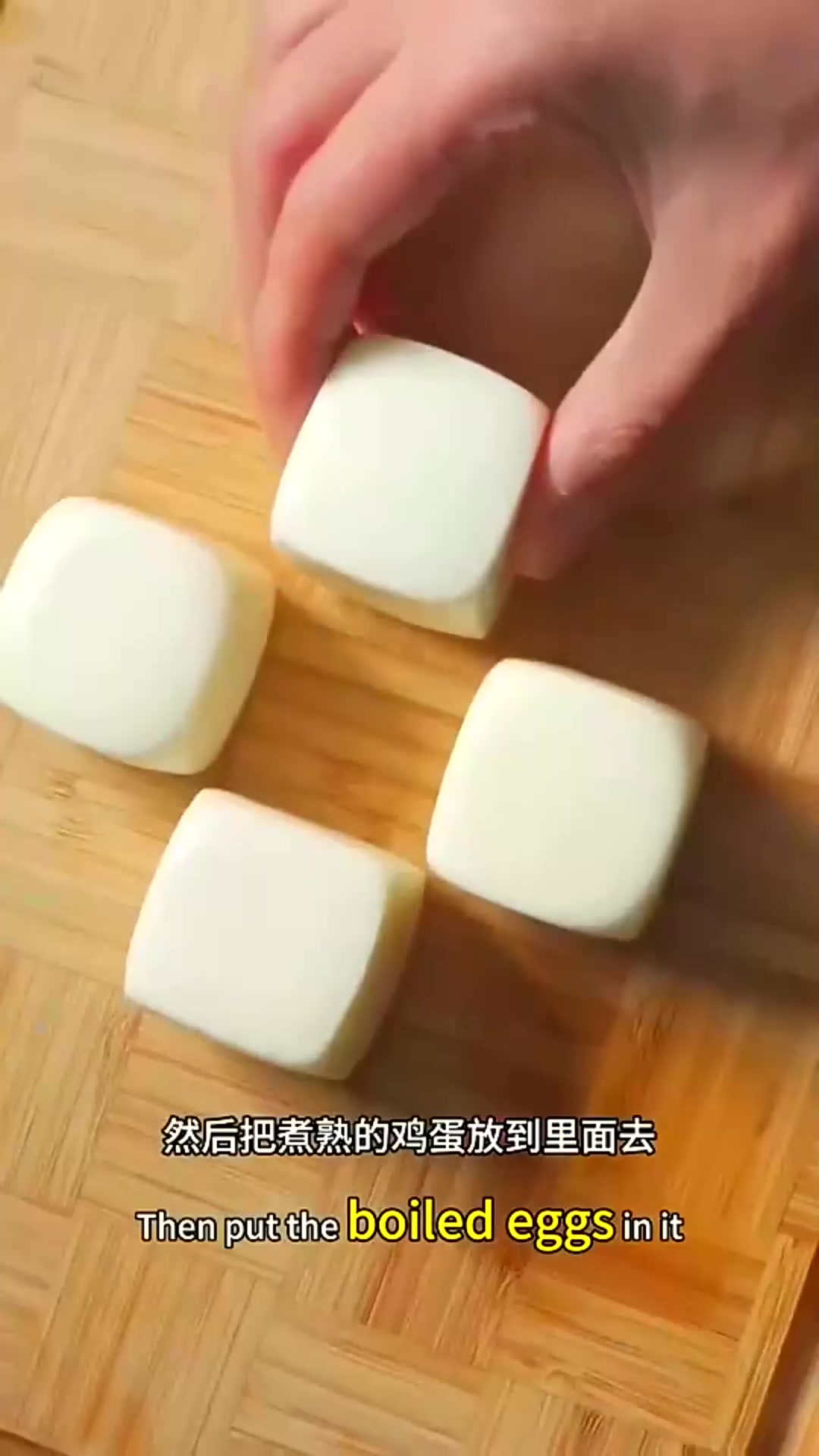 老表创意无限:用不锈钢打造正方形鸡蛋,个性化装饰引人注目