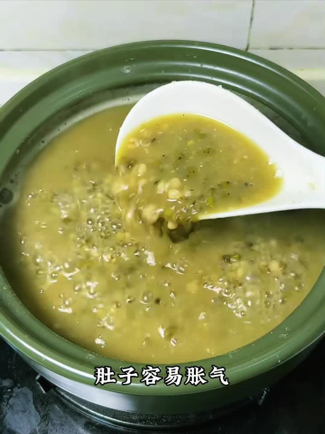 夏日消暑佳品:绿豆汤的养生功效