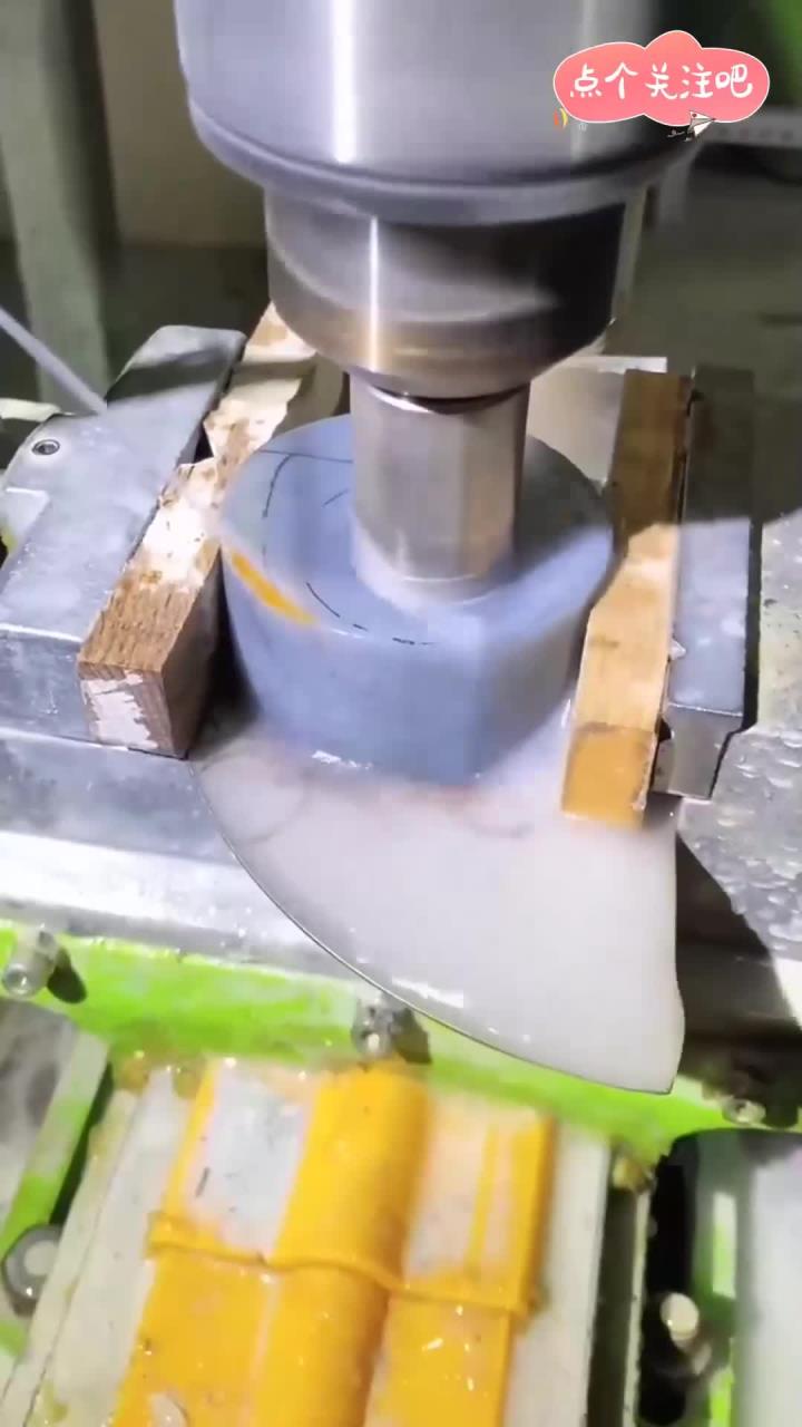 来看我的手作:磨大扳指