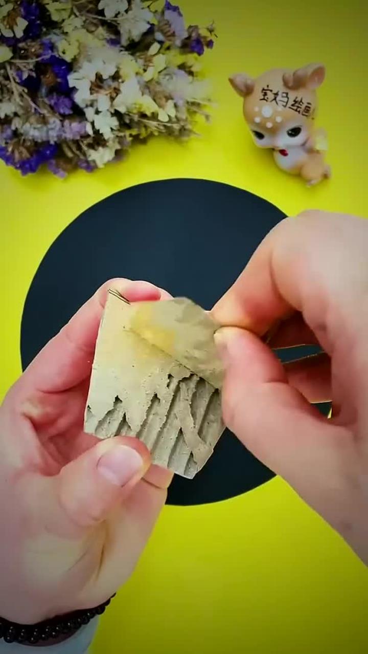 粘土画:旧纸盒创意冰淇淋 期待夏天早点来……粘土画 粘土手工 幼儿园手工作业 绘画 创