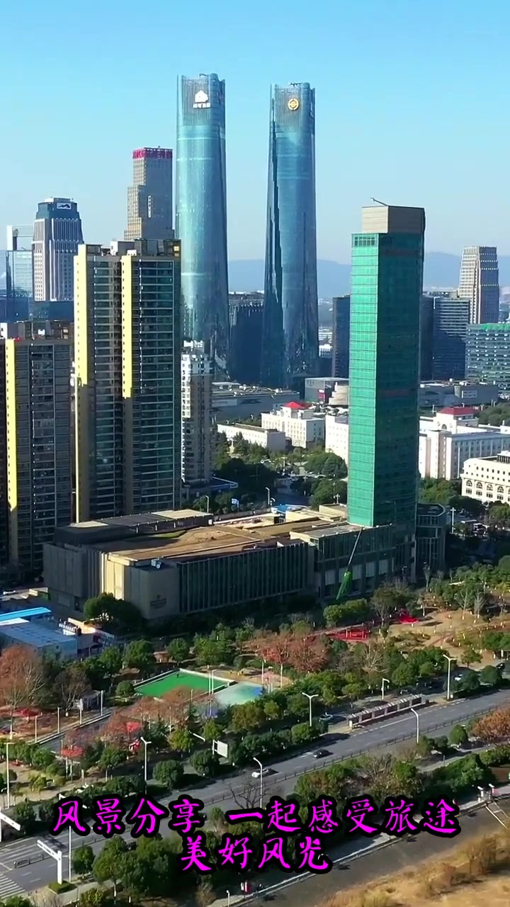 夏日旅游,南昌双子塔 非常漂亮,旅行推荐