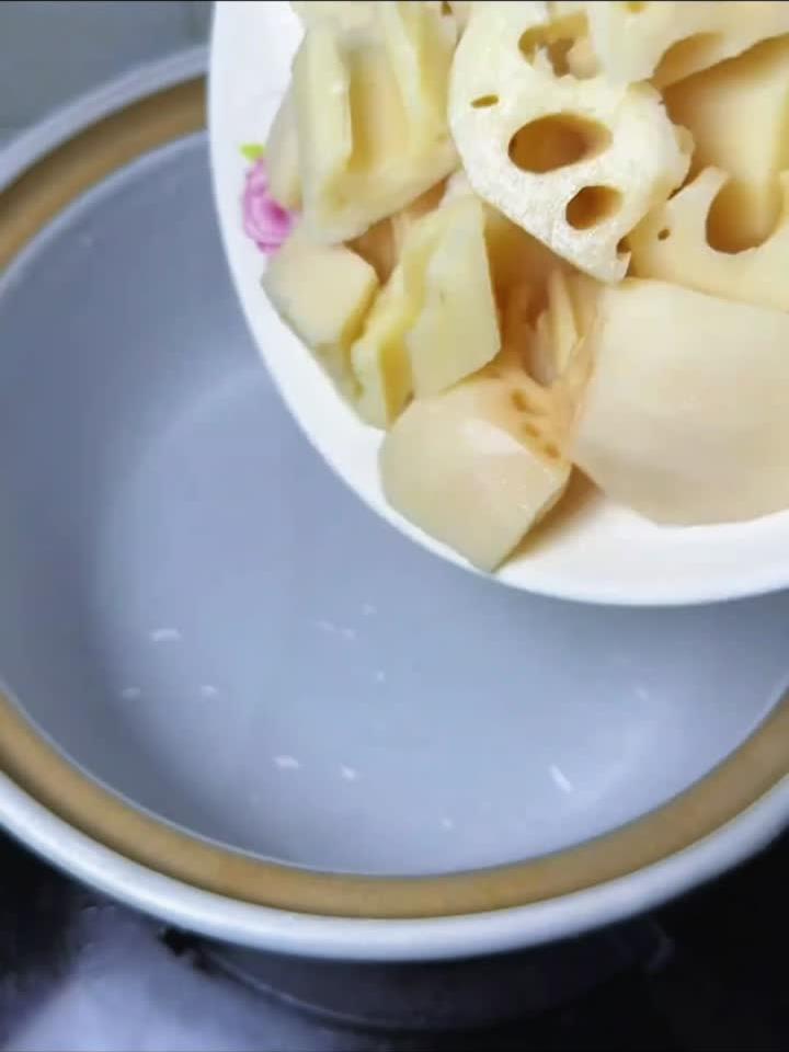 秋藕赛人参!立秋后这碗汤最养人,养生又美味