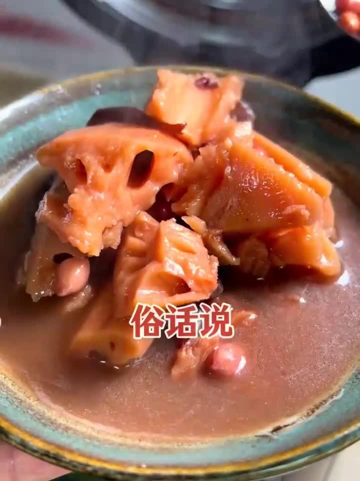 健脾养胃就喝它!四神猪肚汤,比奶茶更养人