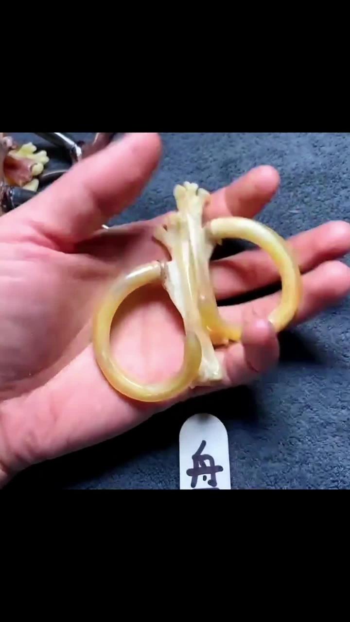 文玩鸡爪骨,文玩鸡蹬子,这个爱心造型的物件,你们知道是啥