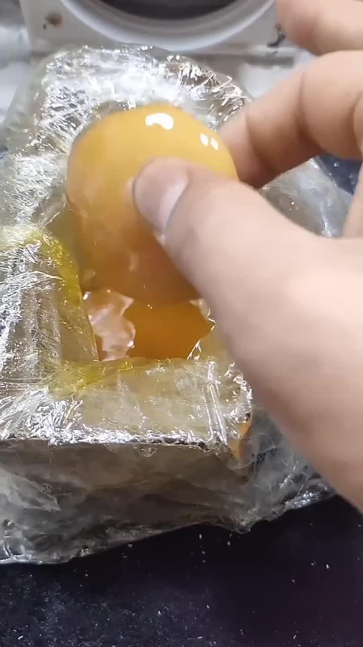重口味文玩 青鱼石 是大青鱼上颚的一块软骨 人们叫它活玉