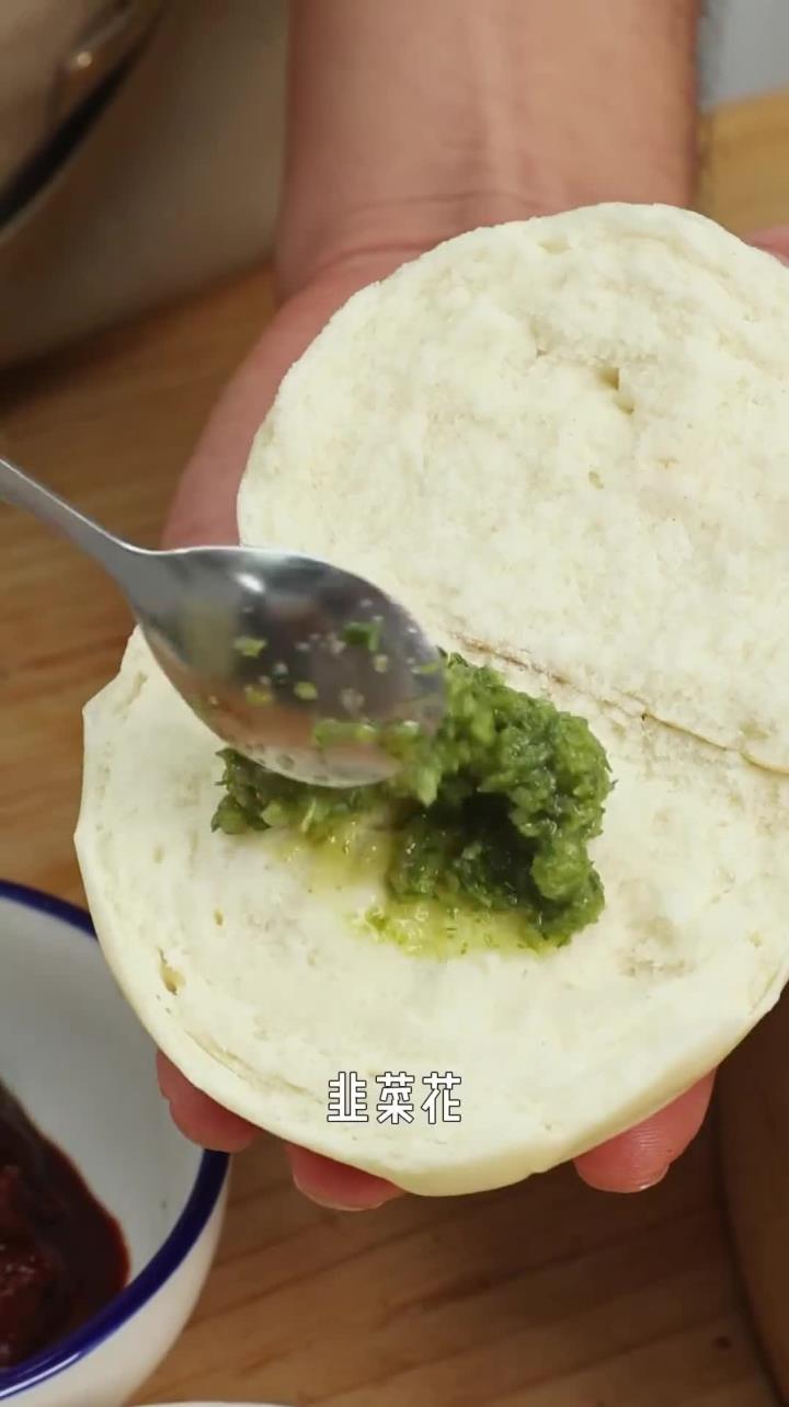 山东戗面馒头搭配上韭菜花,豆腐乳那叫一个地道