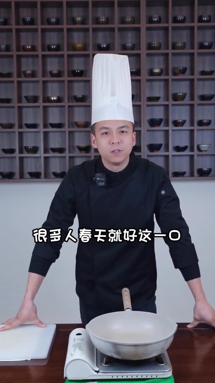 春天了，怎么能少得了这么一份酒酿蒸鲥鱼呢，这道江苏传统名菜教给大家