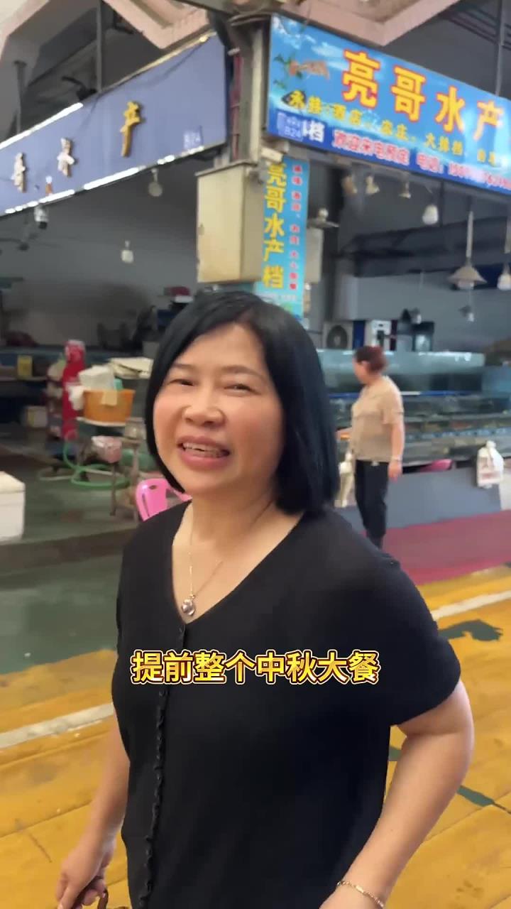 中秋节菜式提前安排好了,虾蟹焖鸡我给它站C位