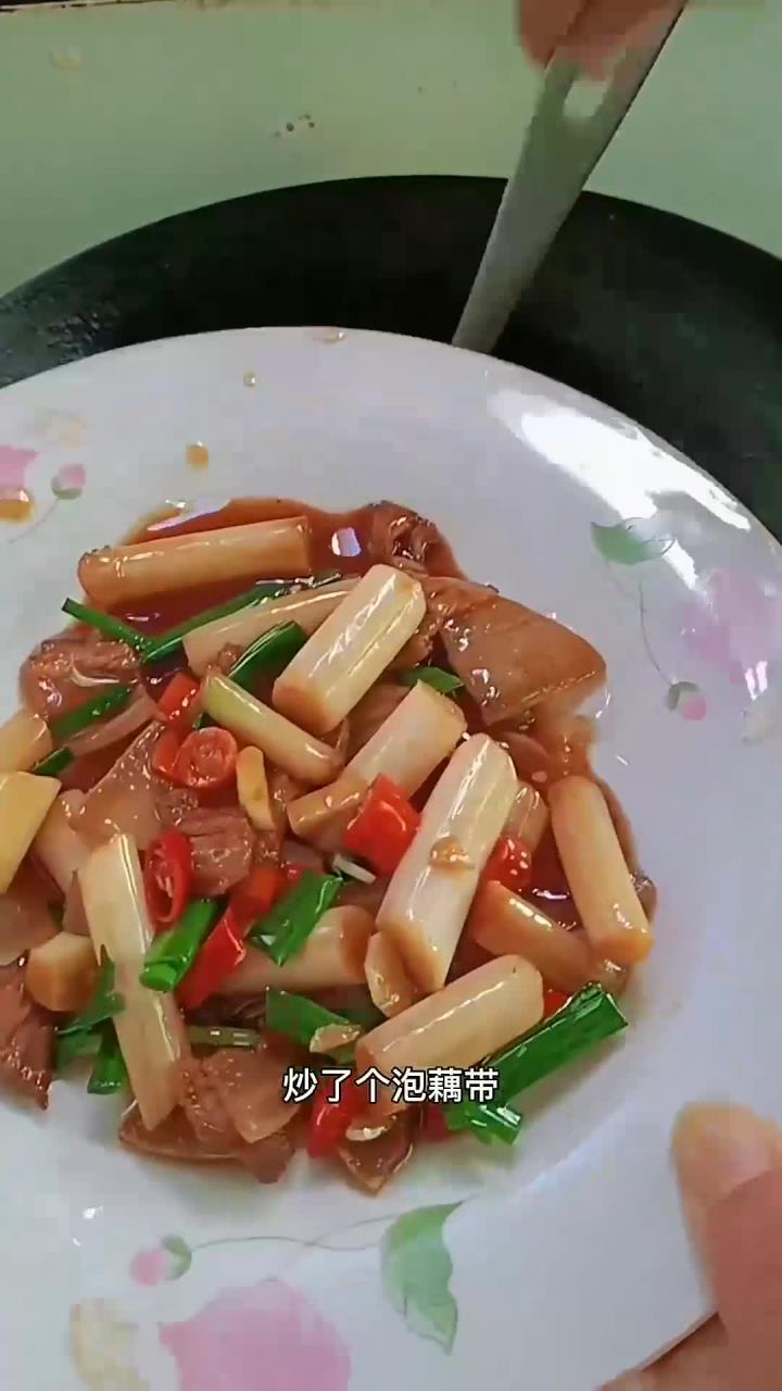 炒藕带酸酸辣辣又脆又嫩开胃菜