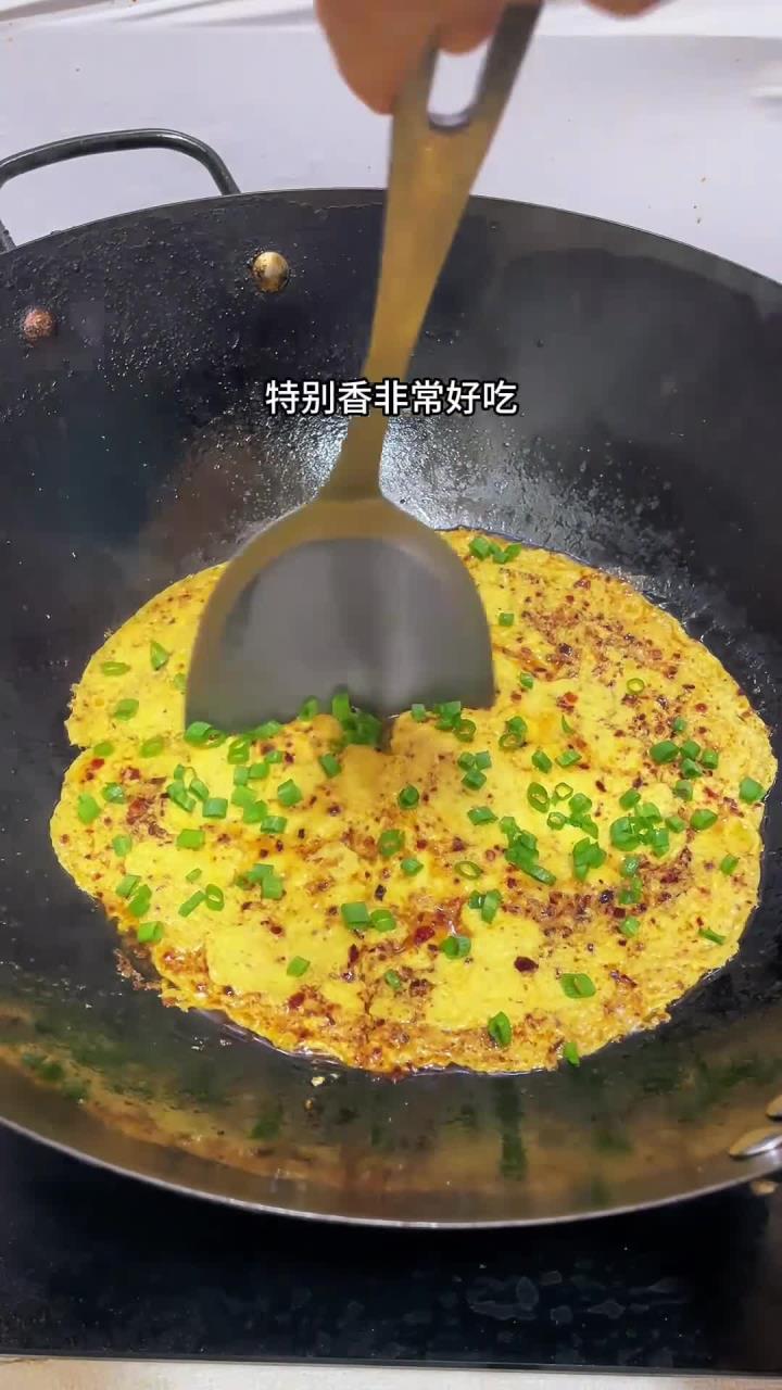 焖鸡蛋 鸡蛋像我这样焖着吃,又香又嫩太好吃了